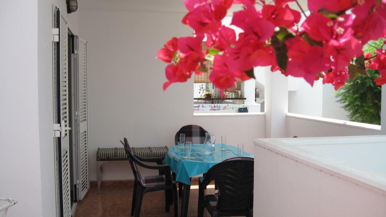 Apartment Puerto Rey Vera Bagian luar foto