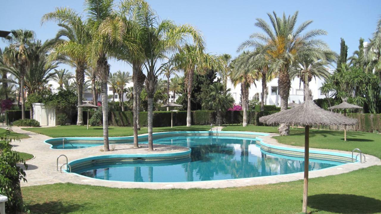 Apartment Puerto Rey Vera Bagian luar foto